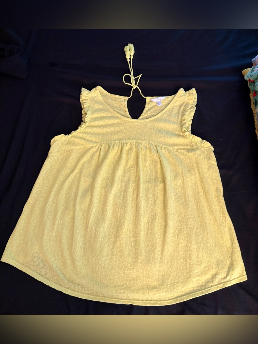 Women’s Time and Tru neon yellow A line babydoll top in size XL (16/18) EUC